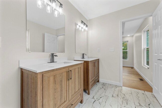 Building Photo - 630 Booneslick Rd