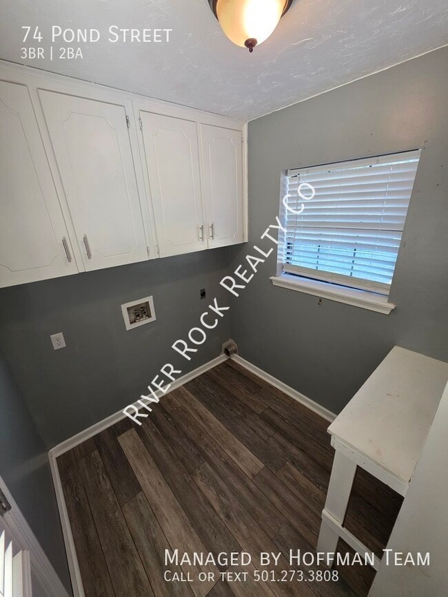 Building Photo - 74 Pond St