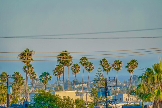 Building Photo - 1128 22nd St