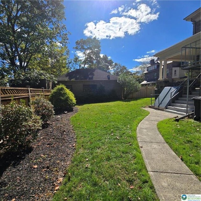 Building Photo - 408 Clinton Terrace