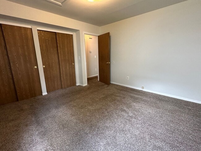 Building Photo - Delhi- Spacious 3 bedroom 2 bath in OHSD