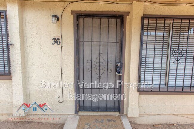 Building Photo - 3120 N 67th Ln