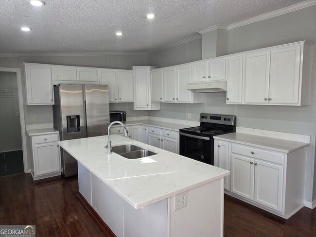 Building Photo - 203 River Oak Dr