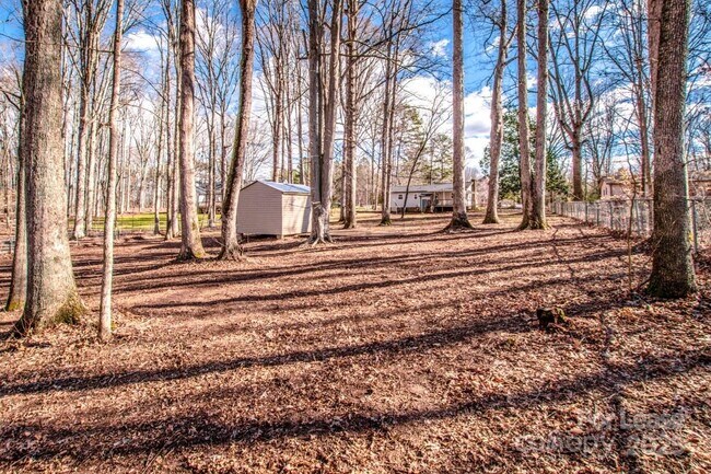 Building Photo - 1159 Camp Creek Rd