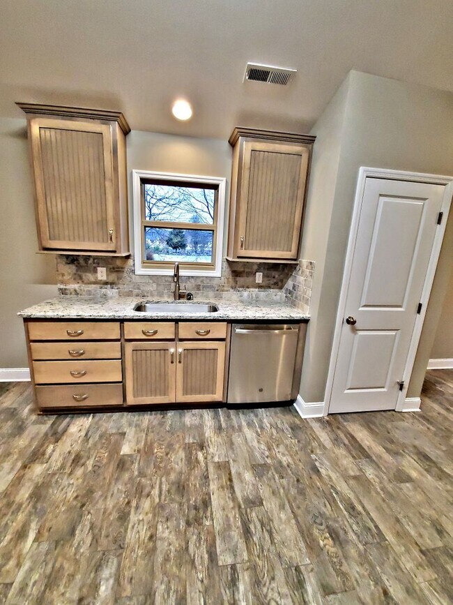 HOUSE FOR RENT HARTSELLE 756 Segars Rd SW Hartselle AL 35640