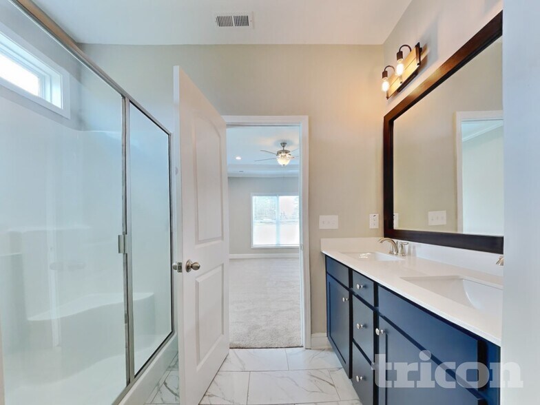 Building Photo - 26 Fish Whistle Ct