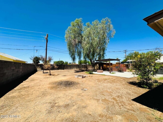 Building Photo - 316 N 84th Pl