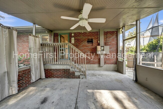 Building Photo - 118 Meadowlark Dr