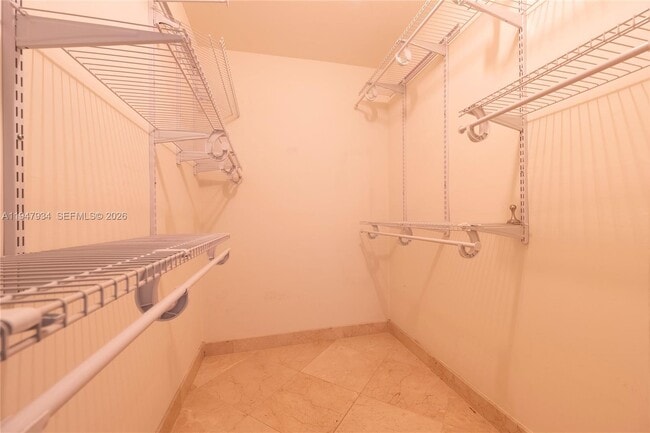 Building Photo - 2350 NE 135th St