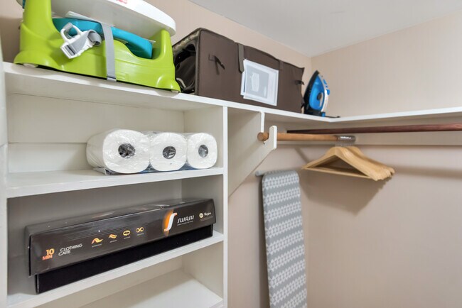 Building Photo - 4808 Woodhead St