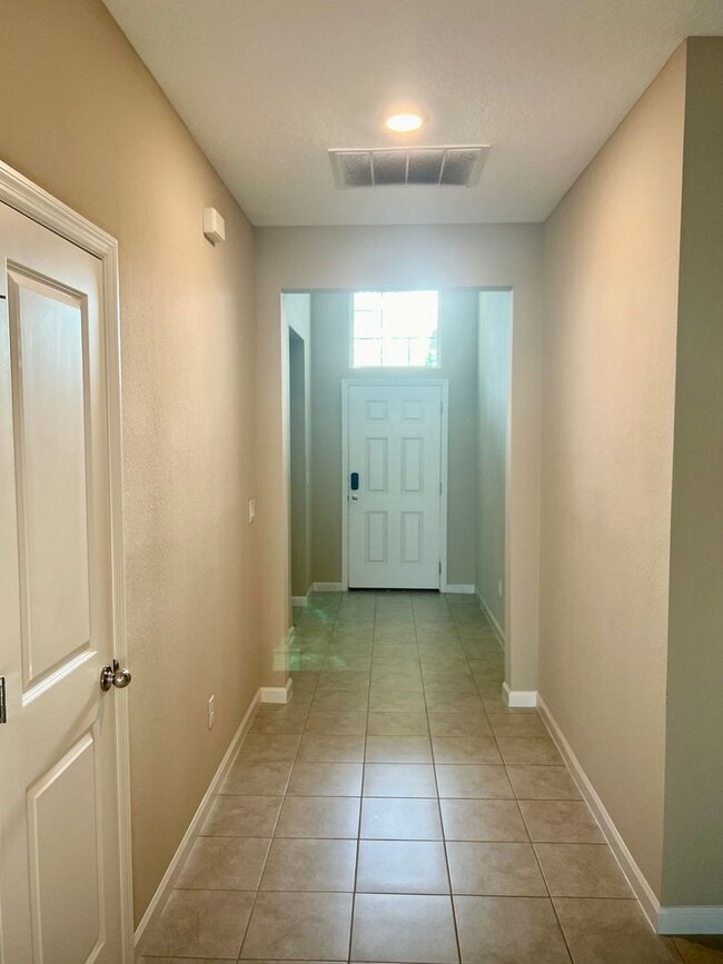 Building Photo - 10840 Peacock Landing Ct