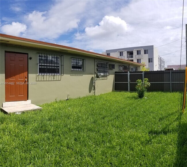 Building Photo - 3210 NW 22nd Ave