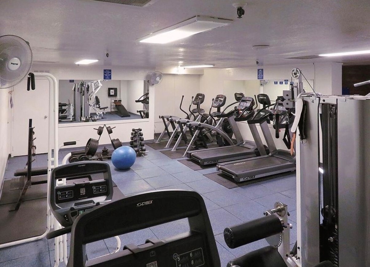 Building Photo - 555 Pierce St