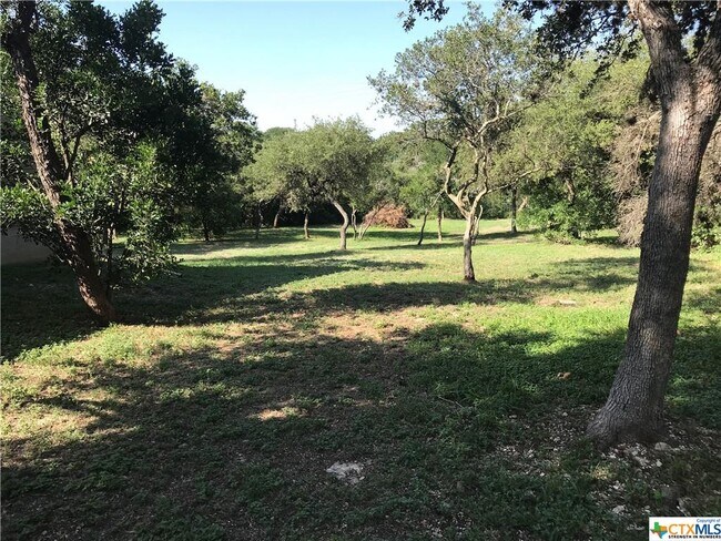 Building Photo - 113 Quail Run