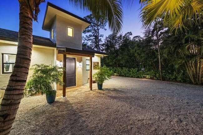 Building Photo - 12466 Quercus Ln