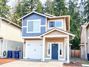 Building Photo - 3 Bedroom + Office Loft Granite Falls Home