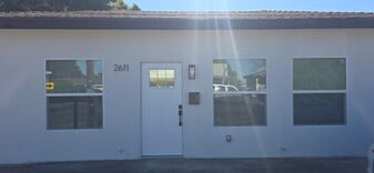 Building Photo - 2611 Grove St