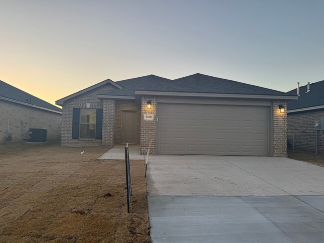 Brand New Construction 3/2/2 2024 1/2 off... - Brand New Construction 3/2/2 2024  1/2 off...