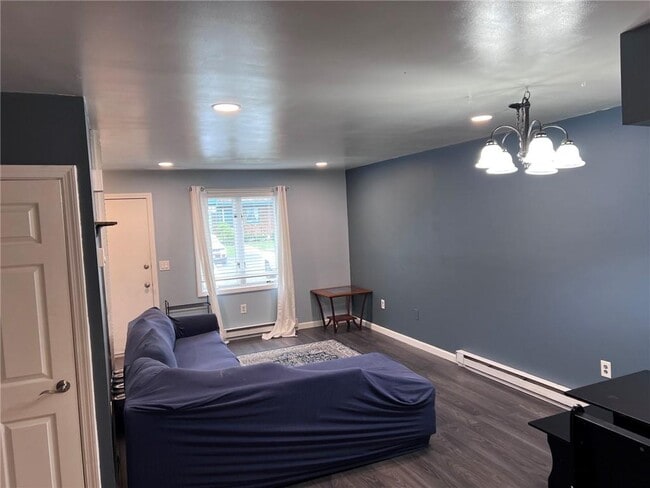 Building Photo - 206 Arthurs Way