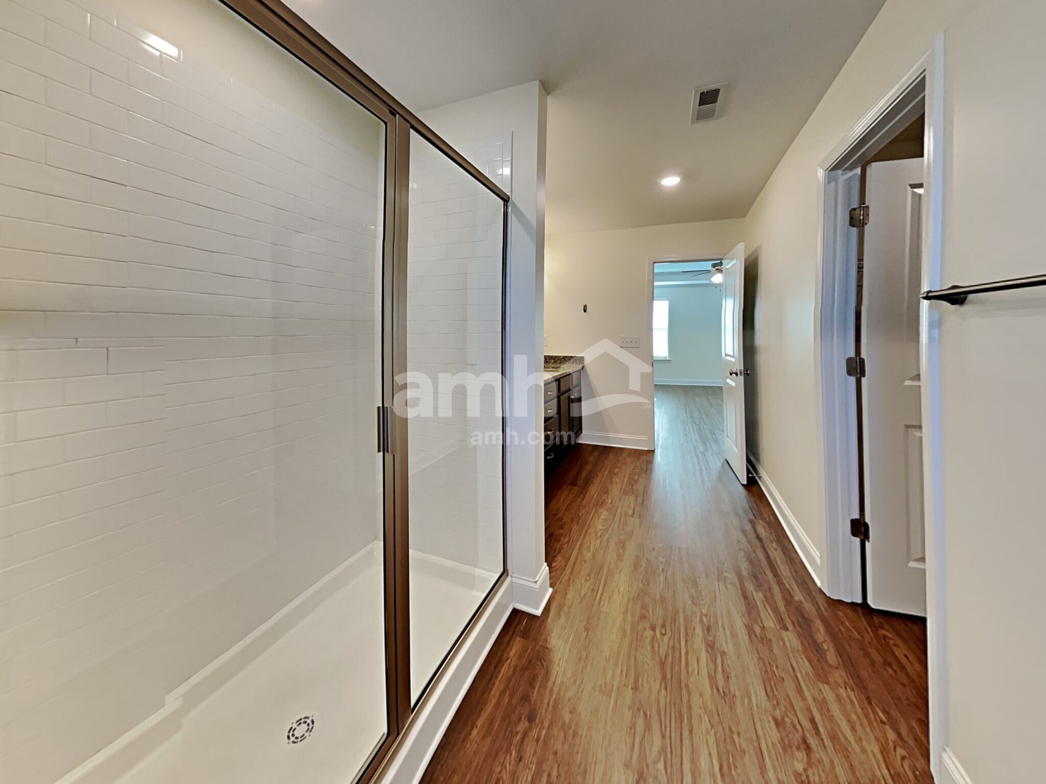 Building Photo - 146 Havenbrook Dr