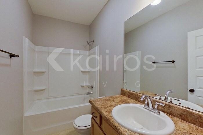 Building Photo - 7071 Shadesbrook Dr