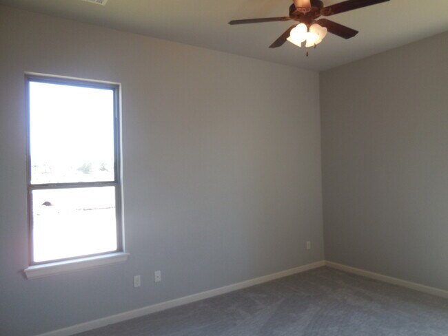 Building Photo - Fully Furnished TWO BEDROOM/ TWO BATHROOM WITH STUDY-