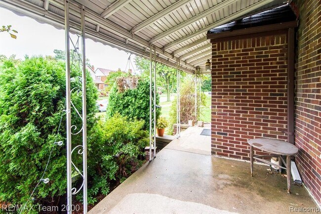 Building Photo - 7527 Hartwell St