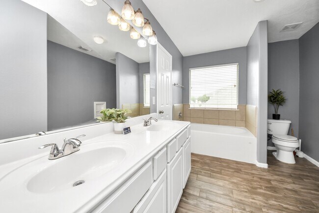 Building Photo - 19215 Terra Forest Ct