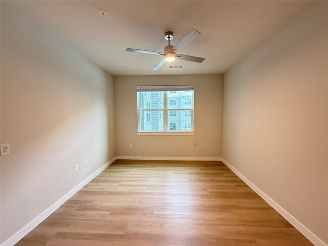 Building Photo - 3409 Brinkman St