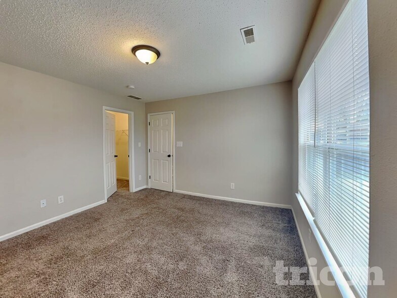 Building Photo - 1502 Osprey Way