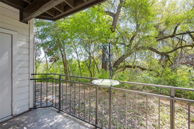Building Photo - 6000 Shepherd Mountain Cove