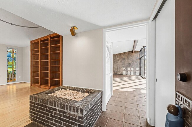 Building Photo - 9107 Timberside Dr