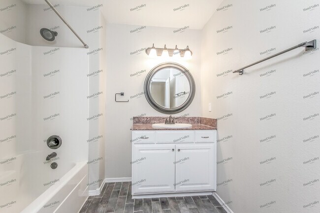 Building Photo - 13688 S 86th E Ave