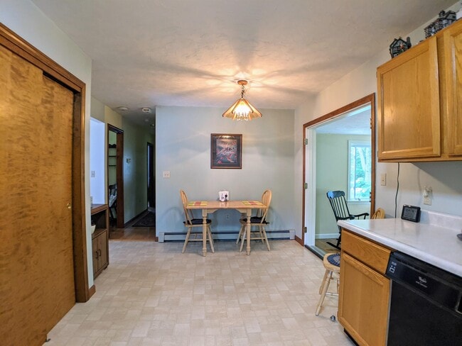 Building Photo - 22 Emerald Dr