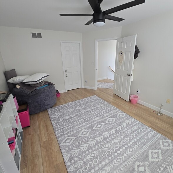 Building Photo - 1643 Dogwood Dr