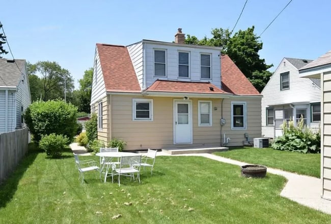 Building Photo - 3316 N 77th St