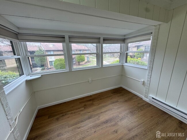 Building Photo - 11 Pine Cluster Cir