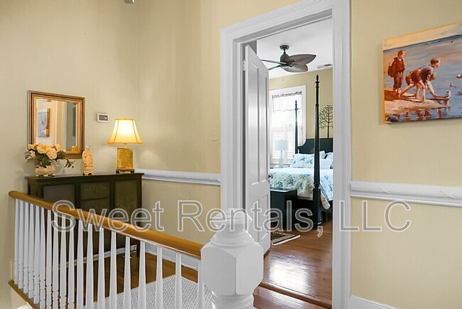 Building Photo - 6 Wentworth St