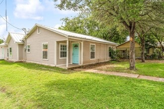 Building Photo - 1391 N Paddock Ave