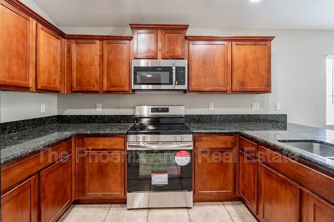 Building Photo - 28214 N Quartz Way