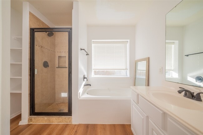 Building Photo - 7246 Wimberly Oaks Ln