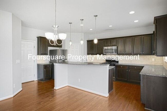 Building Photo - Inviting 3-Bed Single-Family Home with Bonus Room, Fenced Backyard & 2-Car Garage – Holly Springs