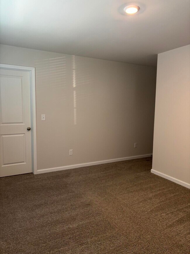 Building Photo - 1848 Lacebark Dr