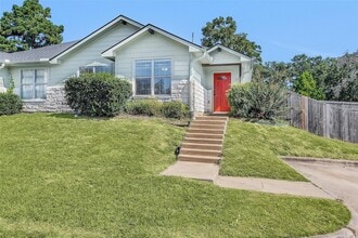 Building Photo - 115 Bolero Way