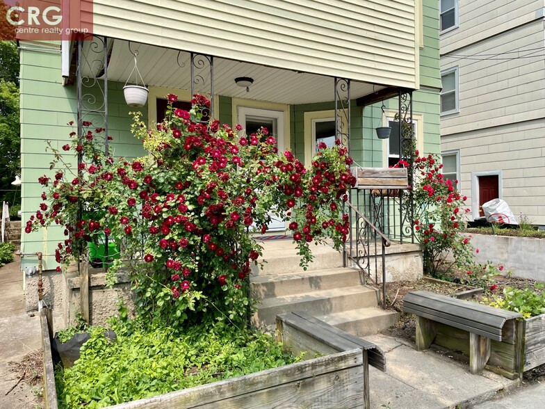 Primary Photo - 294 Boston Ave