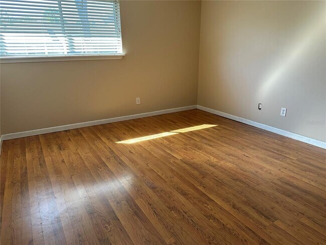 Building Photo - 6328 Newtown Cir