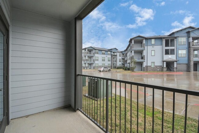 Building Photo - 14100 Will Clayton Pkwy
