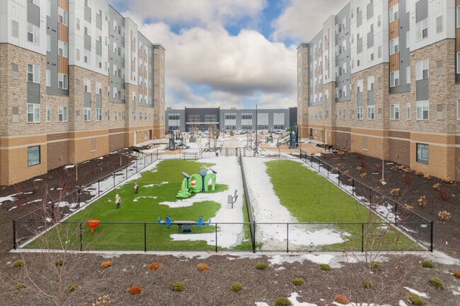 Dog Park - Decatur Landing I & II