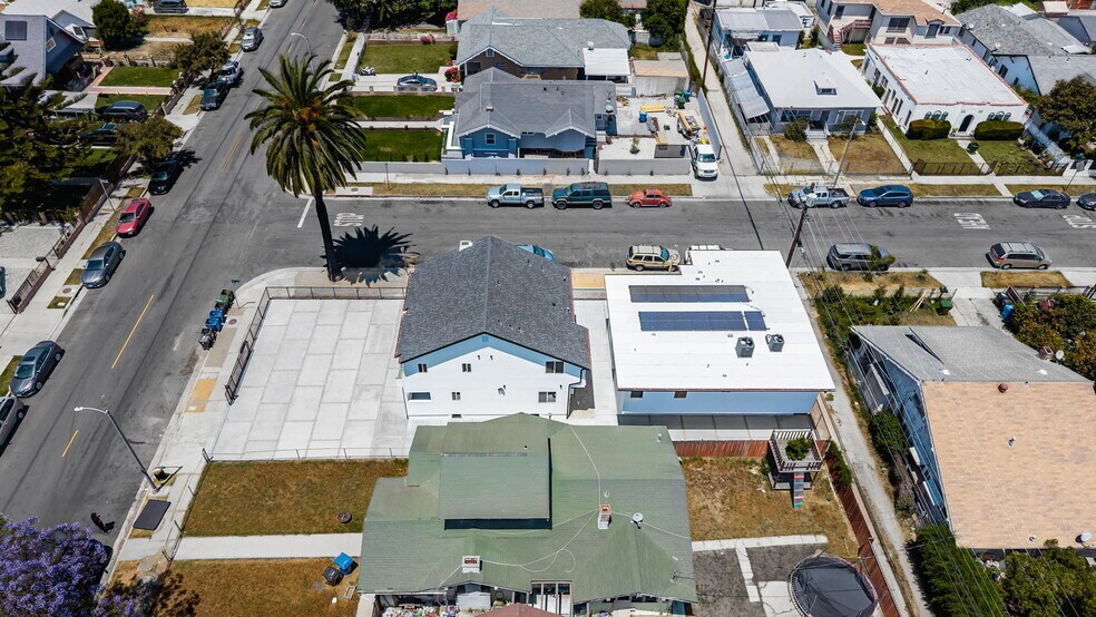 Building Photo - 4700 S Gramercy Pl
