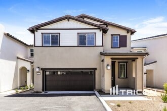 Building Photo - 28201 Dwight Dr